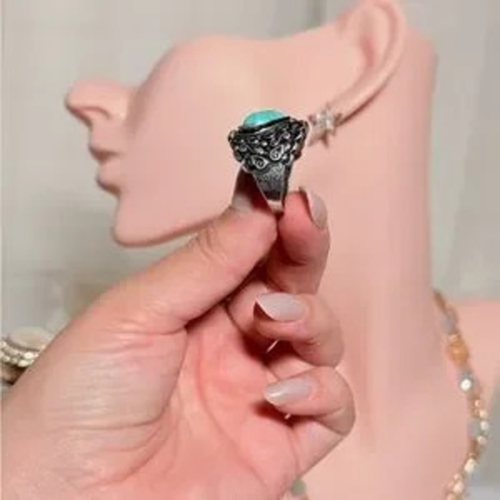 ?? Turquoise Heart Ring - Picture 5 of 6